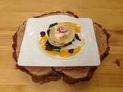 Rezept: Offene Lasagne von Seeteufel, Mangold und Rettich mit schwarzem Trรผffel und Salbeischaum Offene Lasagne von Seeteufel, Mangold und Rettich mit schwarzem Trรผffel und Salbeischaum - Rezept