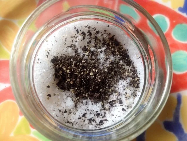 Orangen - Pfeffersalz mit Macadamia - Rezept