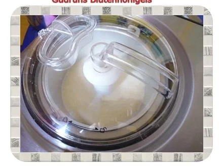 Rezept: Eis: Blütenhonigeiscreme Bild Nr. 5 Eis: Blütenhonigeiscreme - Rezept - Bild Nr. 5