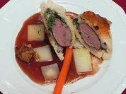 Rezept: Eifeler Rehrรผcken in der Brotkruste mit Thymiankohlrabi Eifeler Rehrรผcken in der Brotkruste mit Thymiankohlrabi - Rezept