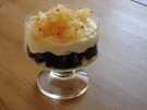 Schwarz - weißes Dessert mit Ananas Salsa - Rezept