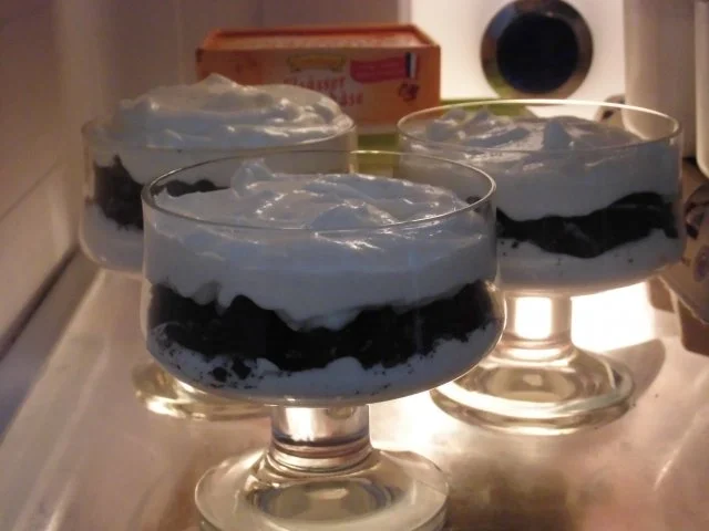 Schwarz - weißes Dessert mit Ananas Salsa - Rezept - Bild Nr. 6