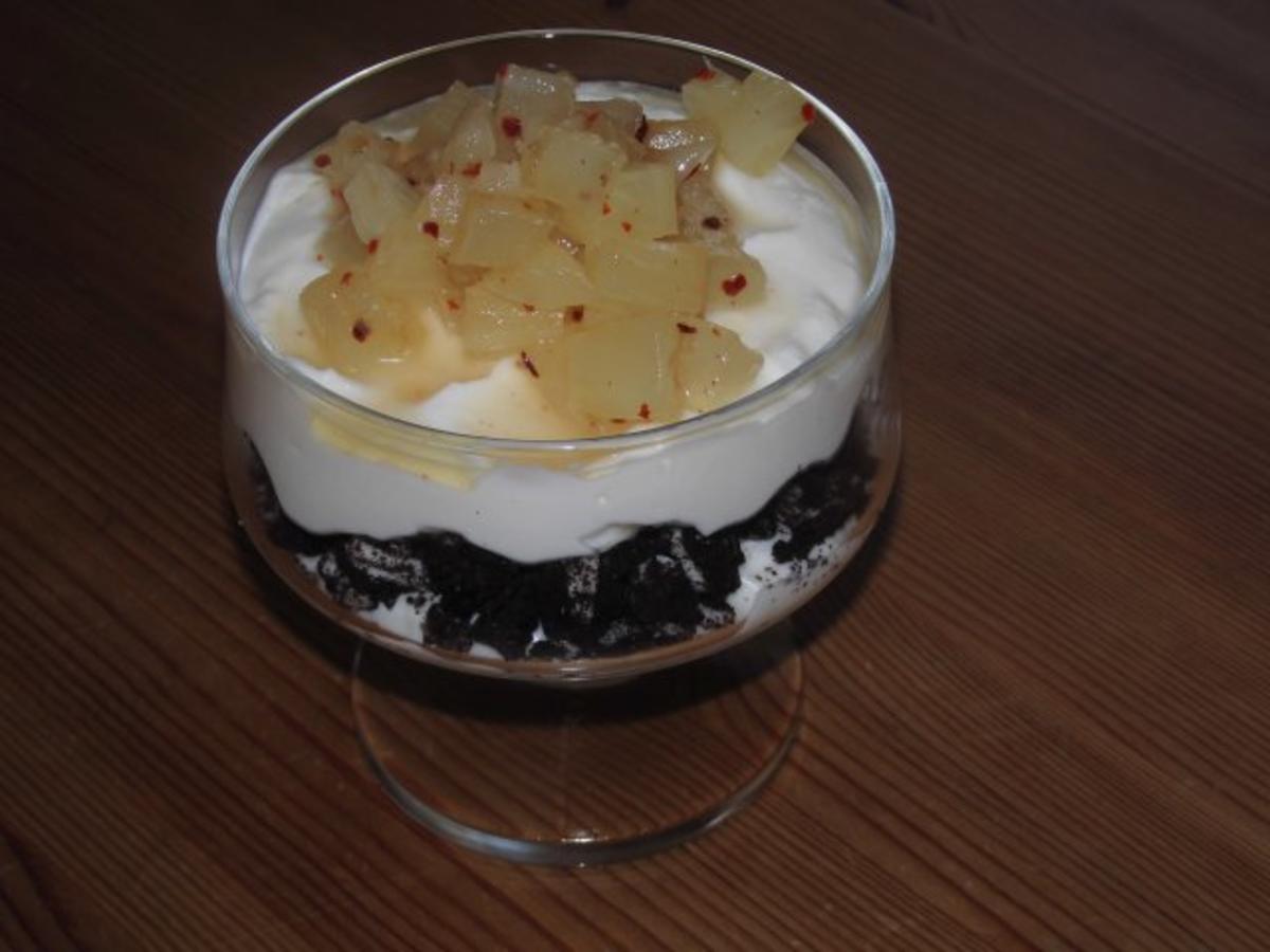 Schwarz - weißes Dessert mit Ananas Salsa - Rezept - Bild Nr. 9