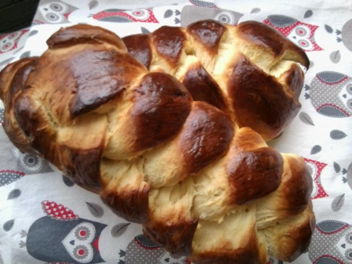 Hefezopf mit Weizenmehl und Trockenhefe - Rezept mit Bild