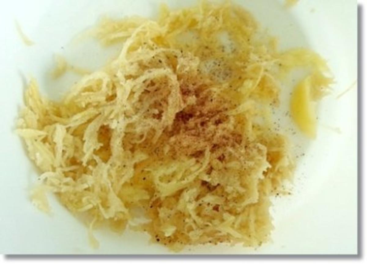 Kartoffel-Möhrenrösti mit Lachs und Caviar - Rezept - Bild Nr. 7