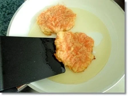 Kartoffel-Möhrenrösti mit Lachs und Caviar - Rezept - Bild Nr. 12