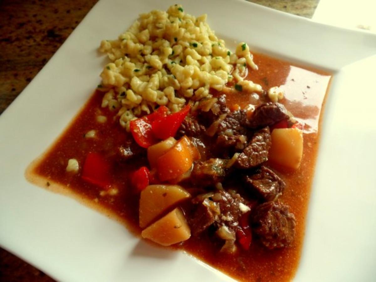 Gulasch aus dem Schnellkochtopf - einfach - von Sri_Devi Gulasch aus dem Schnellkochtopf - einfach - von Sri_Devi