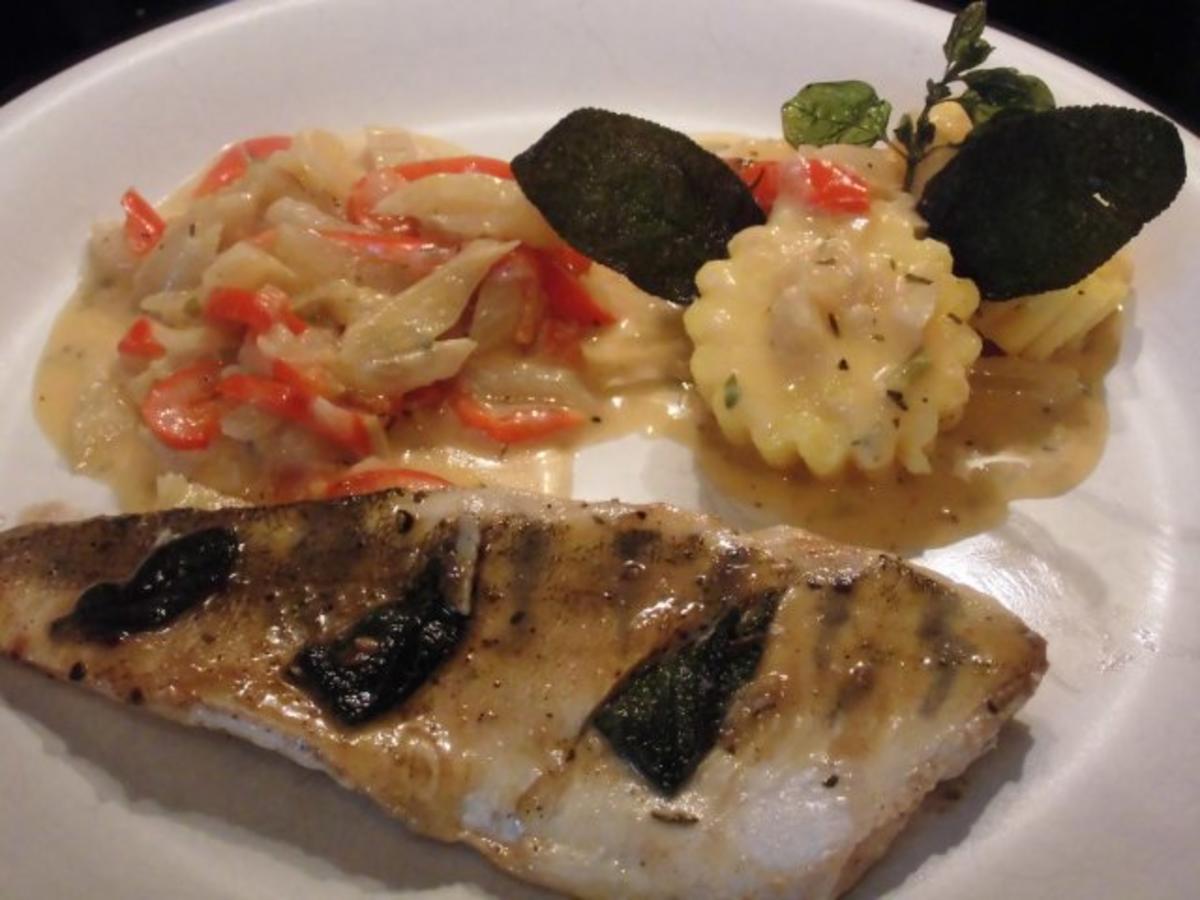 Bilder für Zander mit Salbei dazu Fenchel/Paprika Gemüse und Polenta - Rezept