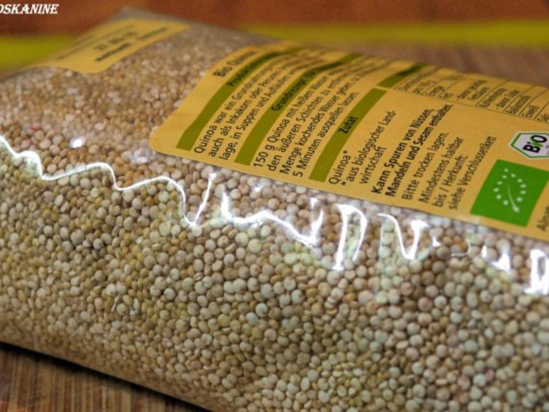 Quinoa Salat mit Tomaten und Radieschen - einfach - 48 kcal/100g Quinoa Salat mit Tomaten und Radieschen - einfach - 48 kcal/100g