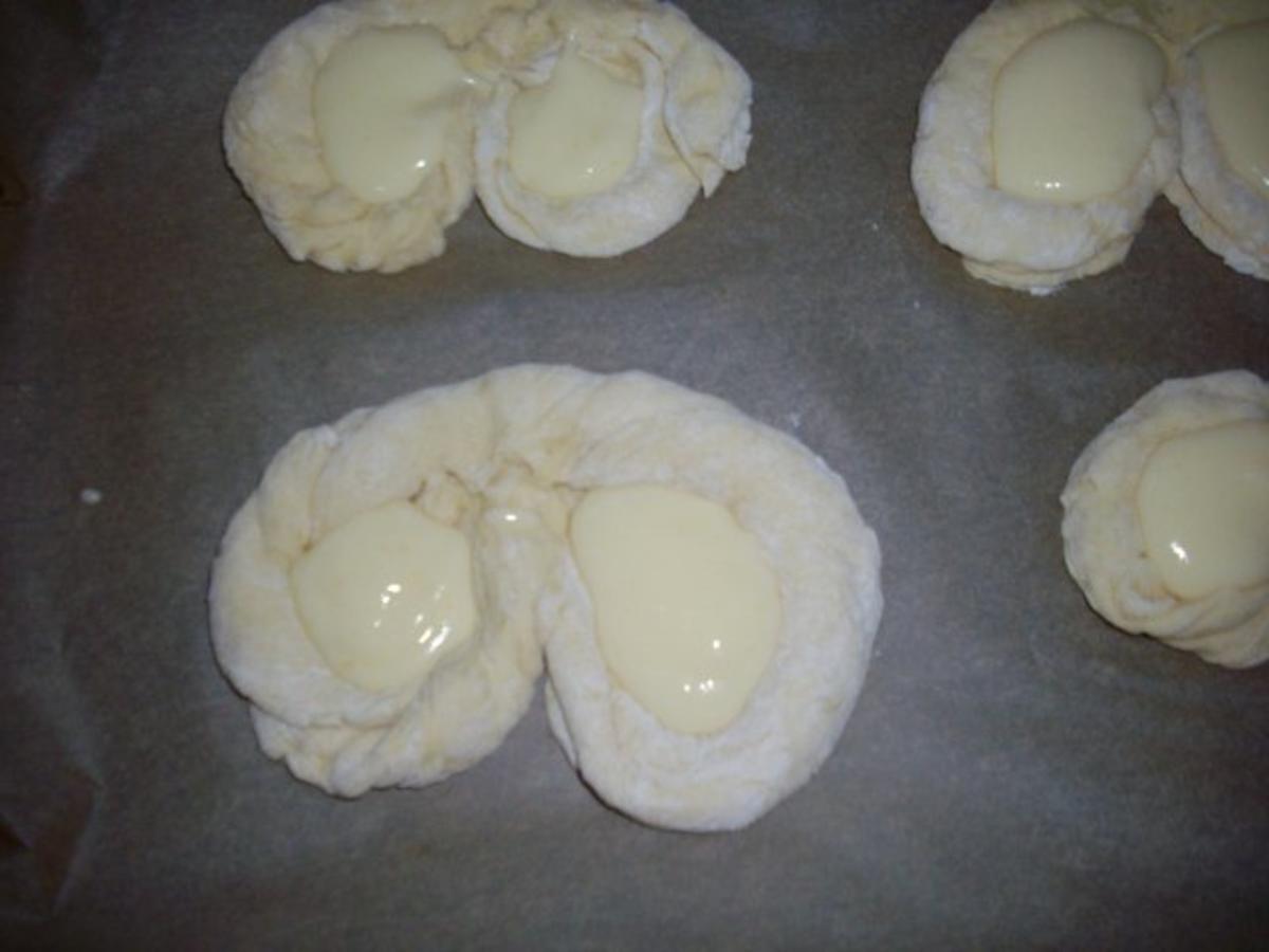 hefeteilchen mit vanillepudding - Rezept - Bild Nr. 2