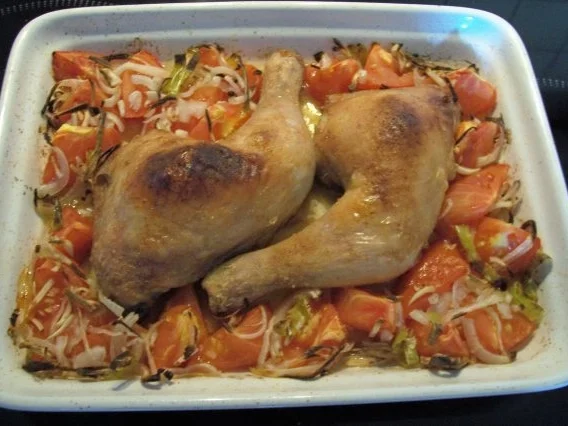Hähnchenschenkel im Tomatennest - Rezept - Bild Nr. 2