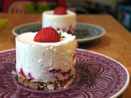 Rezept: Holunderblüten-Erdbeer-Törtchen Bild Nr. 13 Holunderblüten-Erdbeer-Törtchen - Rezept - Bild Nr. 13