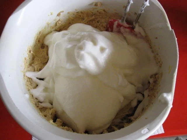 Rezept: Nuss - Gugelhupf Bild Nr. 9 Nuss - Gugelhupf - Rezept - Bild Nr. 9