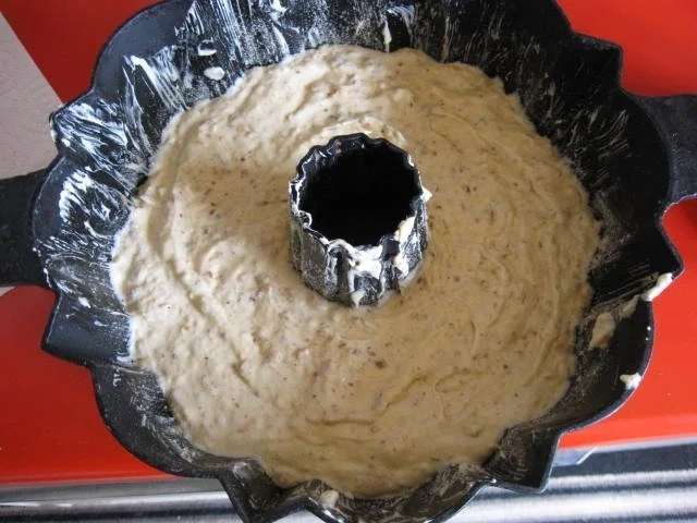 Rezept: Nuss - Gugelhupf Bild Nr. 10 Nuss - Gugelhupf - Rezept - Bild Nr. 10