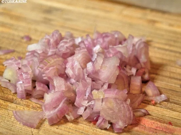 Spaghetti mit Tomatensugo, grünem Spargel und Büffelmozzarella - Rezept - Bild Nr. 4