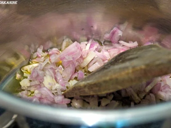 Spaghetti mit Tomatensugo, grünem Spargel und Büffelmozzarella - Rezept - Bild Nr. 6