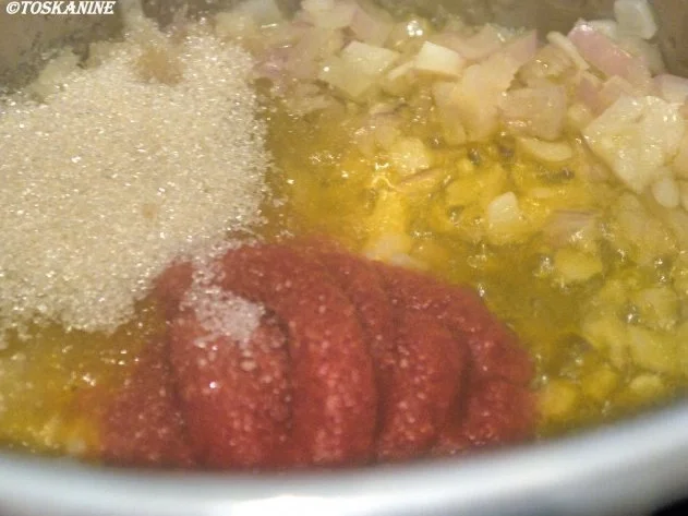 Spaghetti mit Tomatensugo, grünem Spargel und Büffelmozzarella - Rezept - Bild Nr. 7