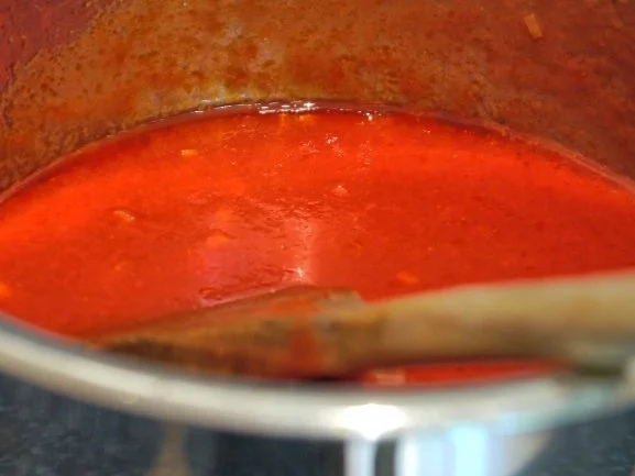 Spaghetti mit Tomatensugo, grünem Spargel und Büffelmozzarella - Rezept - Bild Nr. 9