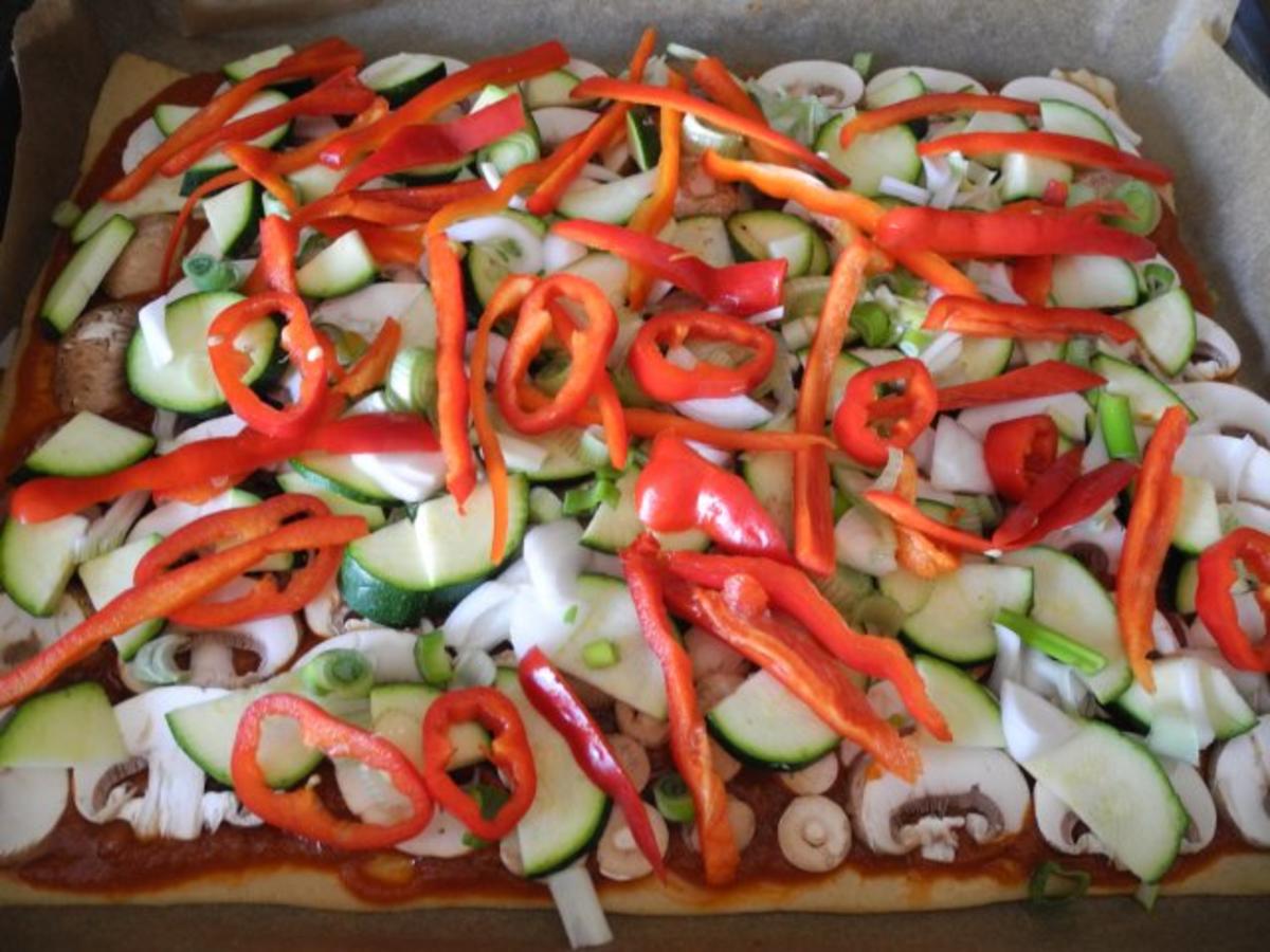 Vegan : Große Gemüse - Pizza - Rezept - Bild Nr. 10