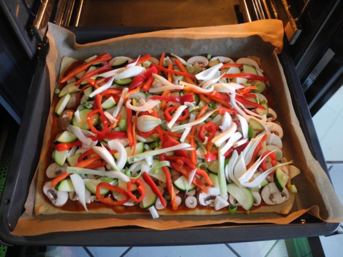 Vegan : Große Gemüse - Pizza - Rezept - Bild Nr. 11