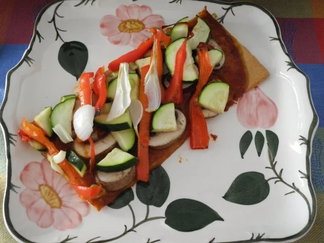 Rezept: Vegan : Große Gemüse - Pizza Bild Nr. 2 Vegan : Große Gemüse - Pizza - Rezept - Bild Nr. 2