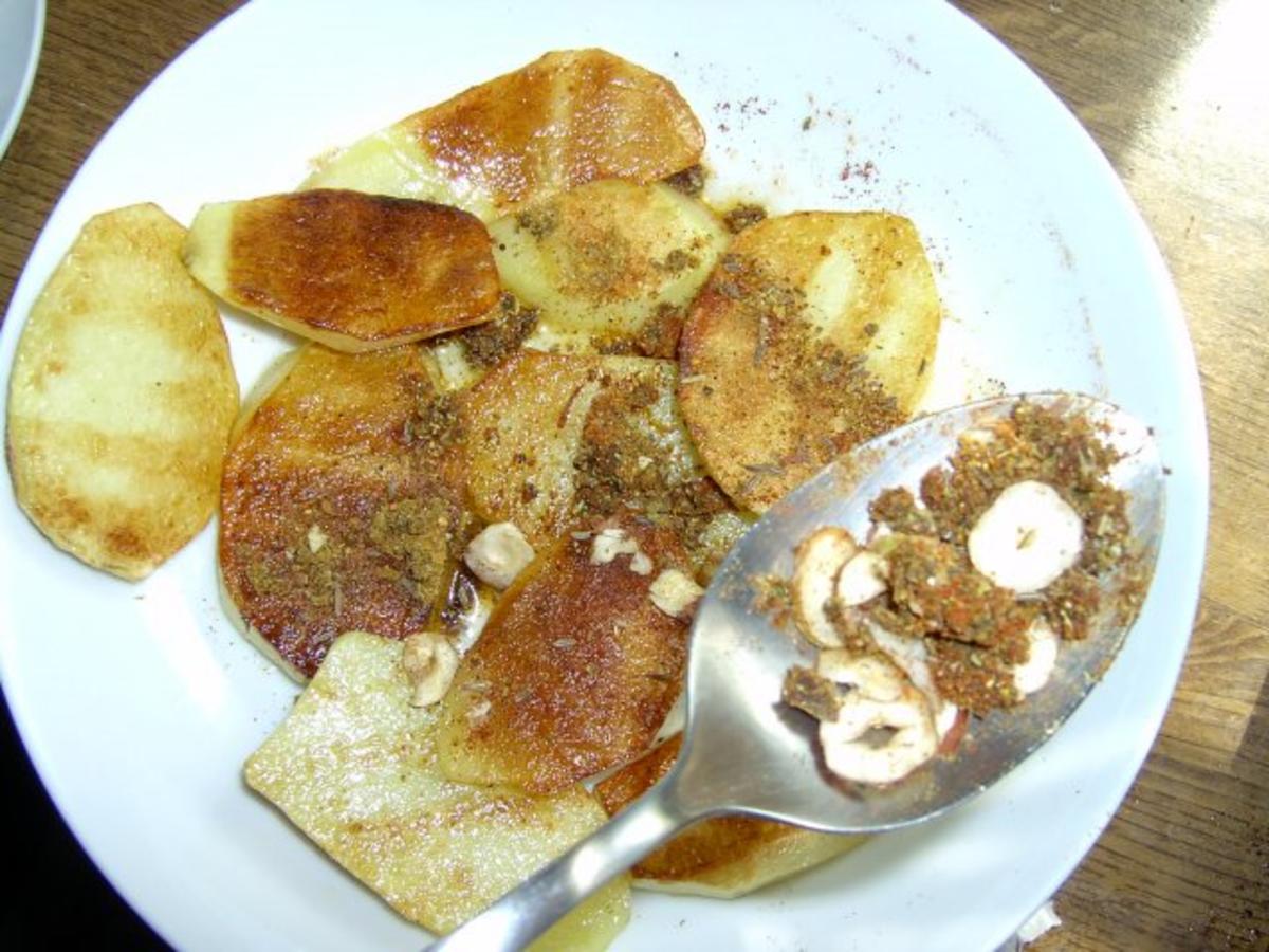 Kartoffel Gewürzmischung mit Nüssen und Kümmel - Rezept