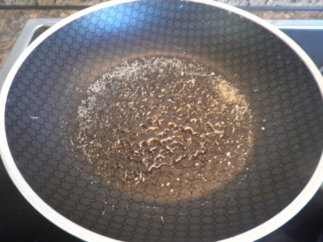 Spargel - Mousse mit Erdbeer - Sauce und karamelisierten Spargelspitzen ... - Rezept - Bild Nr. 12