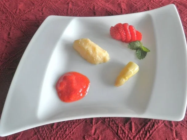 Spargel - Mousse mit Erdbeer - Sauce und karamelisierten Spargelspitzen ... - Rezept - Bild Nr. 16