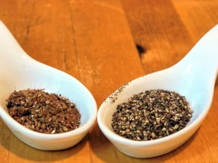 Rinderfilet mit Erdbeer-Pfeffersause, grüner Spargel und Süsskartoffel-Pommes mit Majo - Rezept - Bild Nr. 8