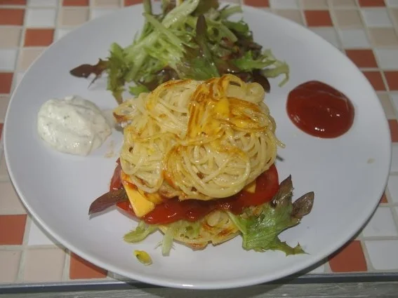 Ramenburger / Ramen - Burger / Ramenhamburger / Nudelburger - Rezept - Bild Nr. 7