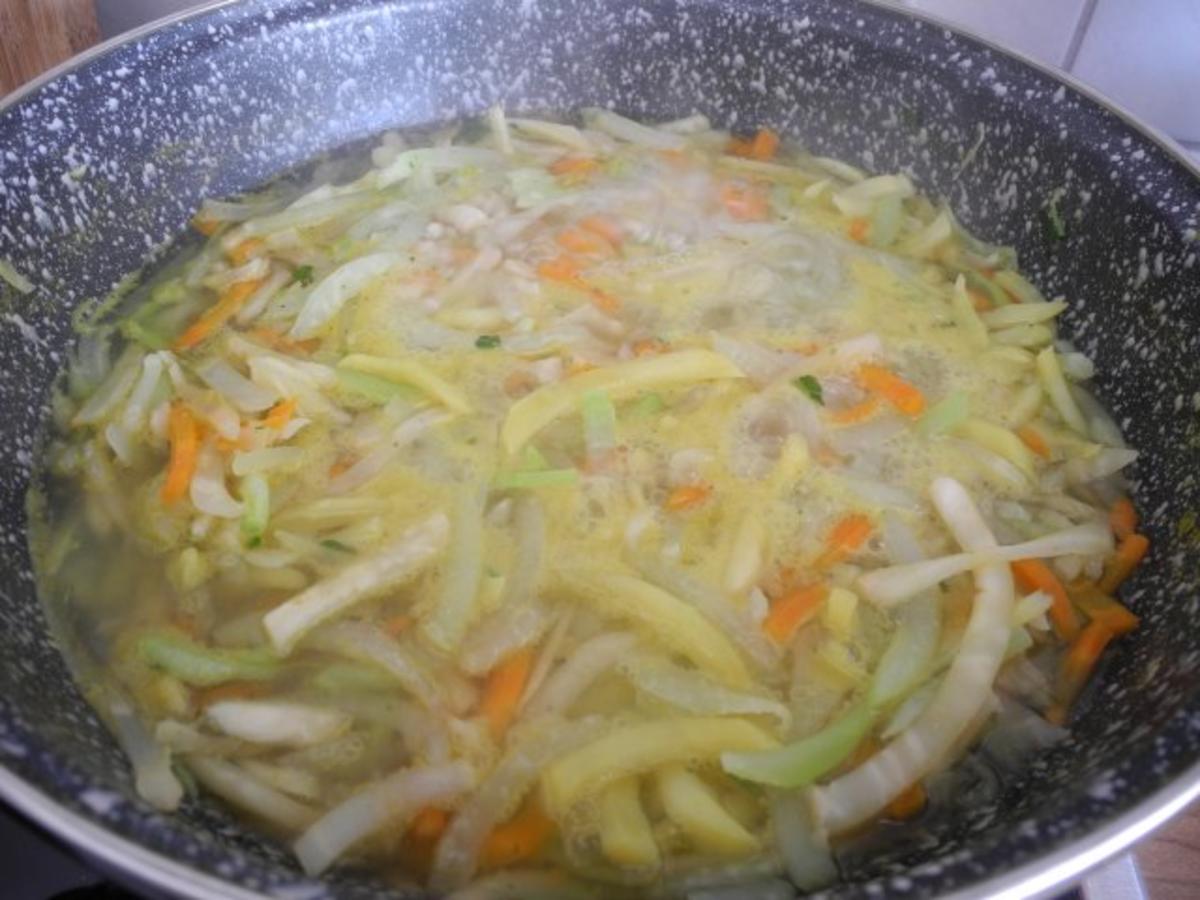 Vegan : Schnelle geraspelte Kohlrabi - Kartoffel - Suppe - Rezept - Bild Nr. 3