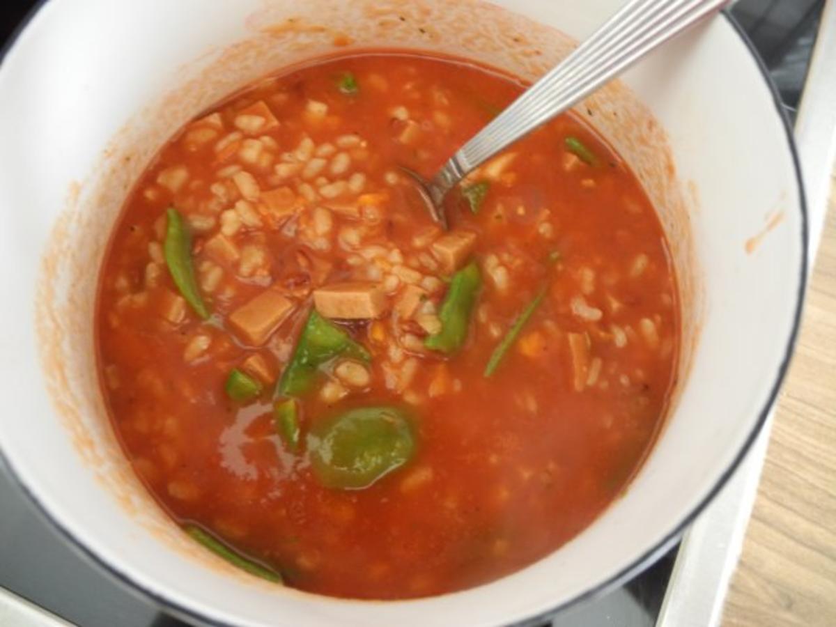 Vegan : Reis - Tomatensuppe mit veganem Leberkäse - Rezept