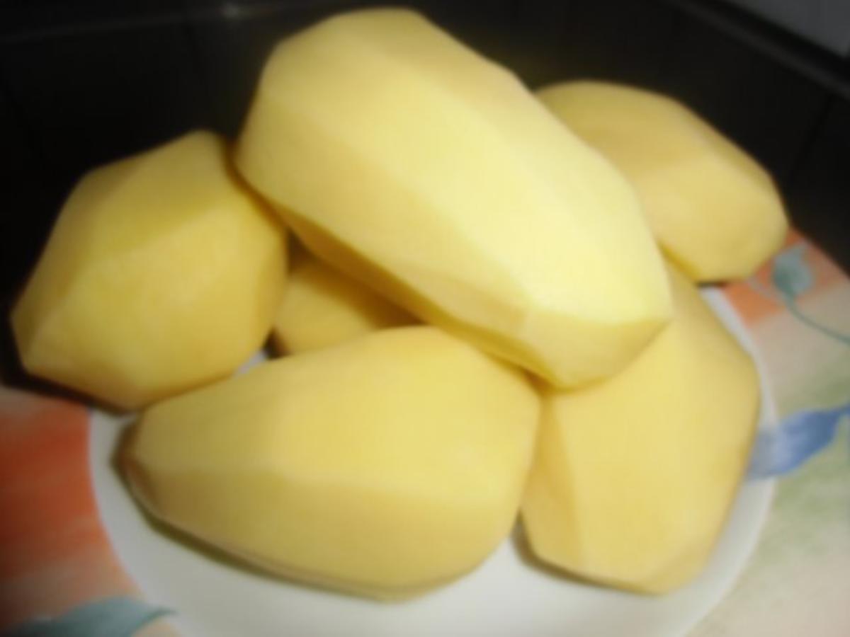Vegetarischer Kartoffelsalat mit Schnitzelstreifen im Ausbackteig - Rezept - Bild Nr. 2