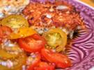 Scharfe Hähnchenbouletten mit buntem Tomatensalat - Rezept