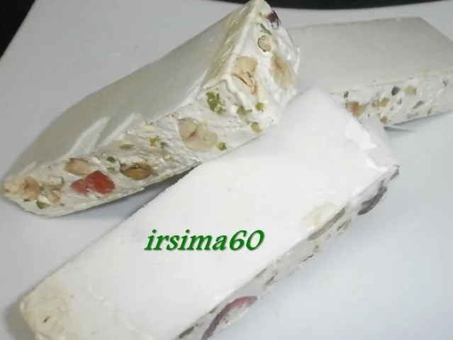 Rezept: Weißer Nougat - Türkischer Honig Bild Nr. 2 Weißer Nougat - Türkischer Honig - Rezept - Bild Nr. 2