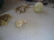 deftige Kartoffelsuppe auf Chicoréeblättern mit Hack - Rezept