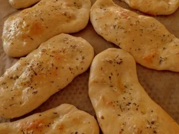 Knusprige mediterrane Fladenbrote - Rezept