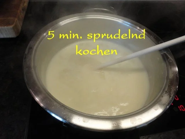 Rezept: Prosecco-Holunder-Gelee Bild Nr. 10 Prosecco-Holunder-Gelee - Rezept - Bild Nr. 10