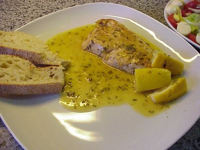 Rezept: Putenschnitzel mit Zitronensoße Putenschnitzel mit Zitronensoße - Rezept