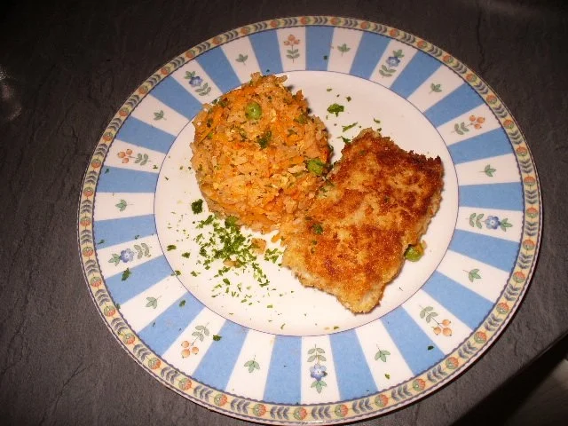 Fischfilets mit gebratenem Reis - Rezept - Bild Nr. 2
