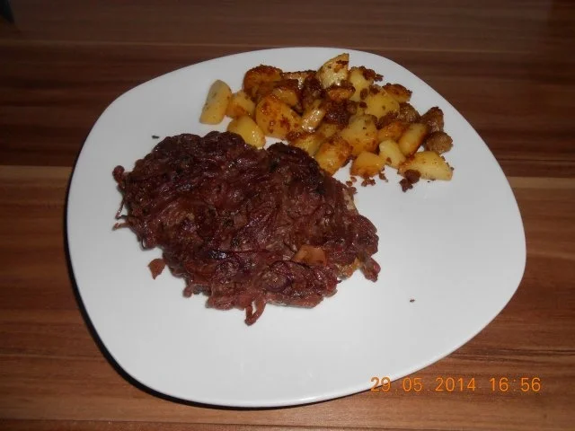 Schweinenackensteaks mit süssen Rotweinzwiebeln - Rezept - Bild Nr. 2