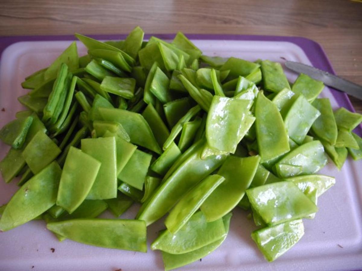 Vegan : Spinat - Zuckerschoten - Gemüse mit gehackten Walnüssen - Rezept - Bild Nr. 7
