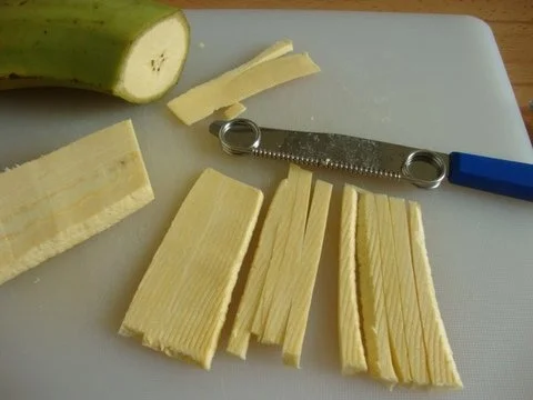 Kartoffel-Erdnusssüppchen mit fritierter Kochbanane - Rezept - Bild Nr. 15