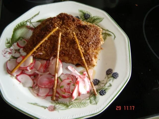 Biergartenschnitzel mit Radieschensalat - Rezept - Bild Nr. 3
