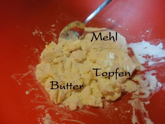 Polsterzipfel mit Erdbeer Fülle - Rezept - Bild Nr. 3