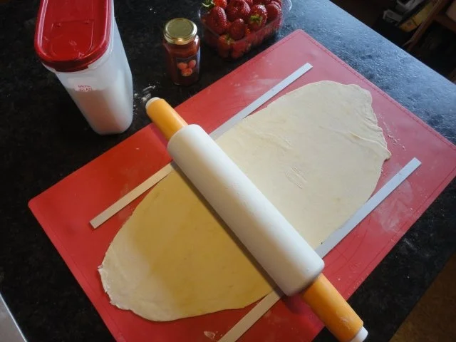 Polsterzipfel mit Erdbeer Fülle - Rezept - Bild Nr. 5