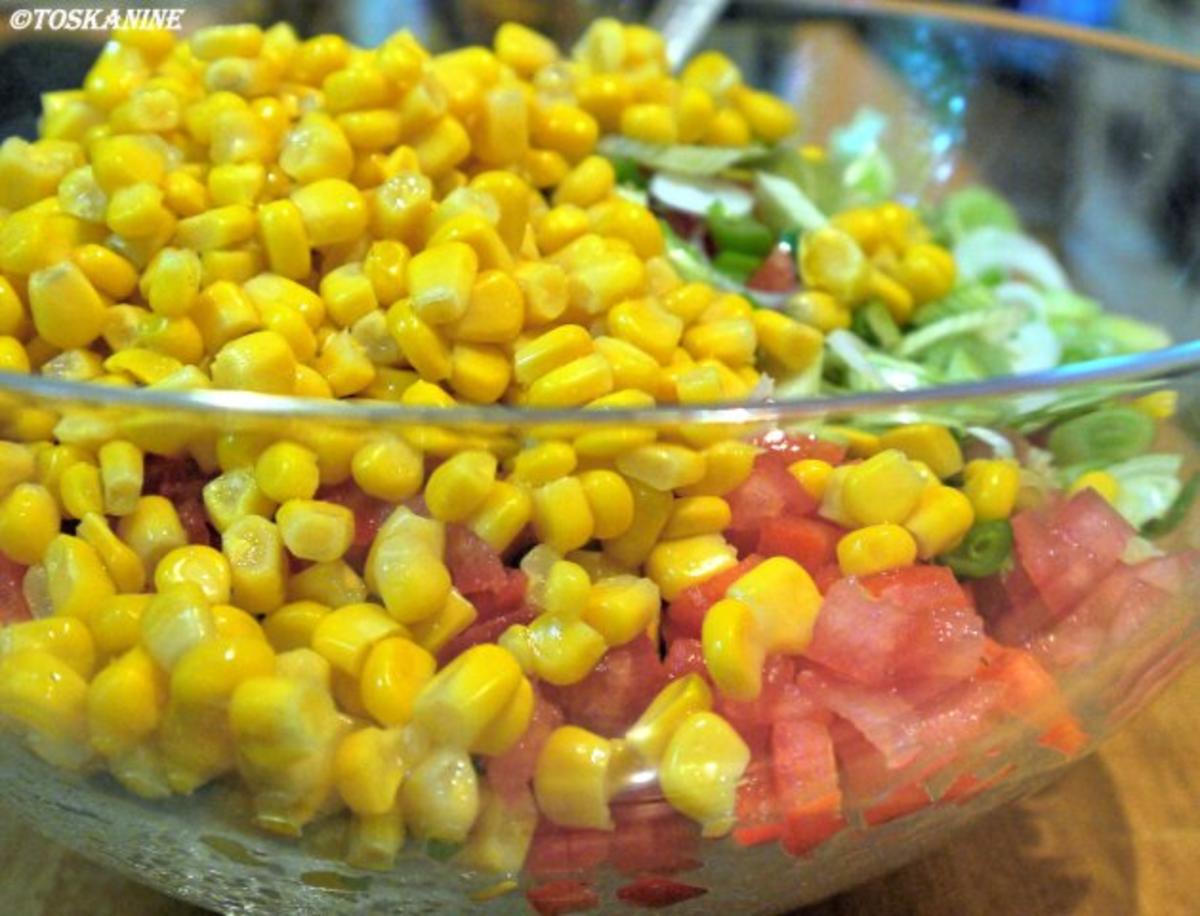 Quinoa-Koriander Salat mit Ziegenkäse und Avocado-Dressing - Rezept - Bild Nr. 7