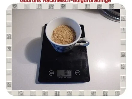 Rezept: Hackfleisch: Bulgur-Hackfleisch-Bratlinge mit gedämpften Gemüse Bild Nr. 2 Hackfleisch: Bulgur-Hackfleisch-Bratlinge mit gedämpften Gemüse - Rezept - Bild Nr. 2