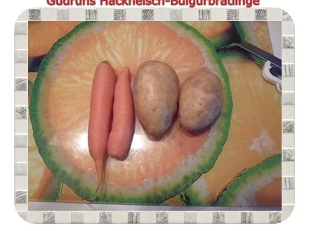 Rezept: Hackfleisch: Bulgur-Hackfleisch-Bratlinge mit gedämpften Gemüse Bild Nr. 10 Hackfleisch: Bulgur-Hackfleisch-Bratlinge mit gedämpften Gemüse - Rezept - Bild Nr. 10