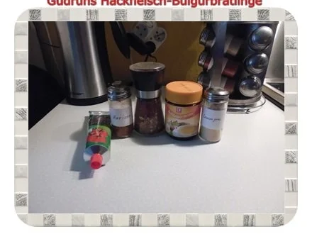 Rezept: Hackfleisch: Bulgur-Hackfleisch-Bratlinge mit gedämpften Gemüse Bild Nr. 12 Hackfleisch: Bulgur-Hackfleisch-Bratlinge mit gedämpften Gemüse - Rezept - Bild Nr. 12